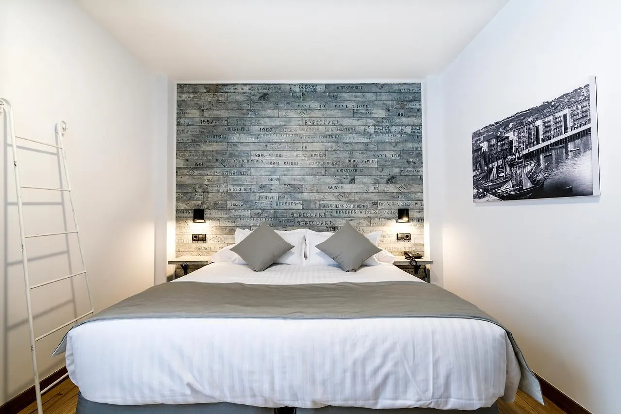 Suite Home Pinares Santander 3*,